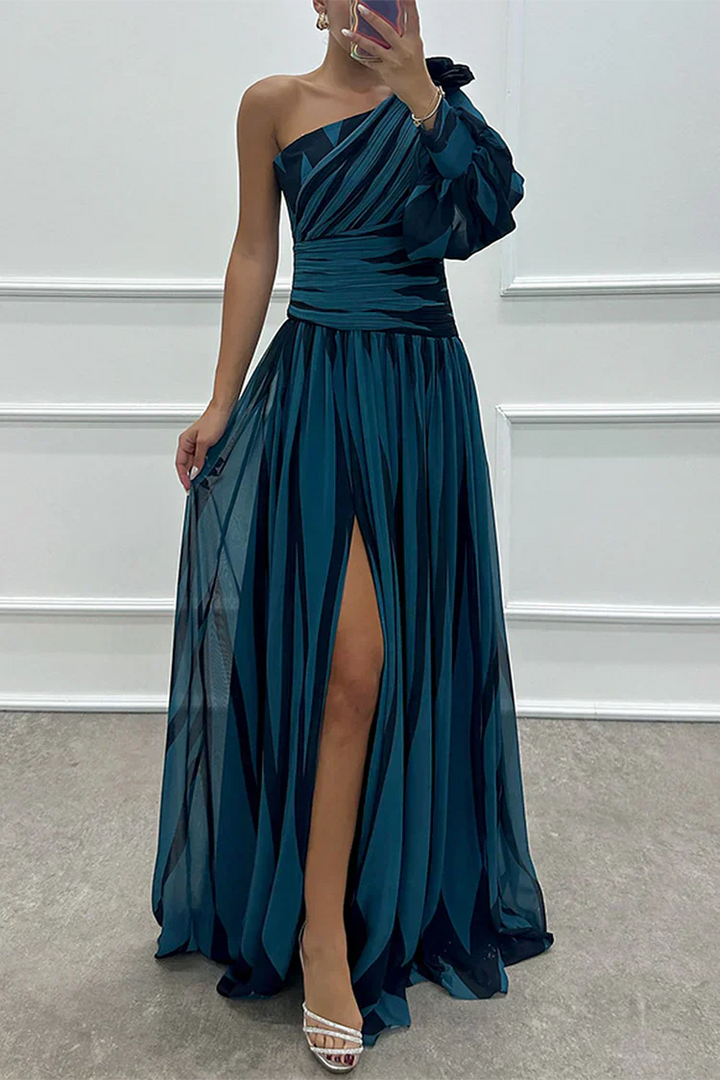 Shiloh - Elegant Striped One Shoulder Maxi Dress