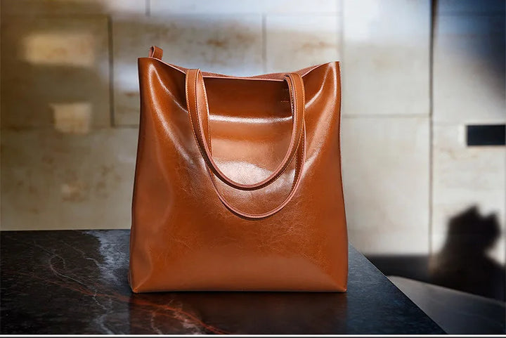 Classic Leather-Look Tote Bag Diana™