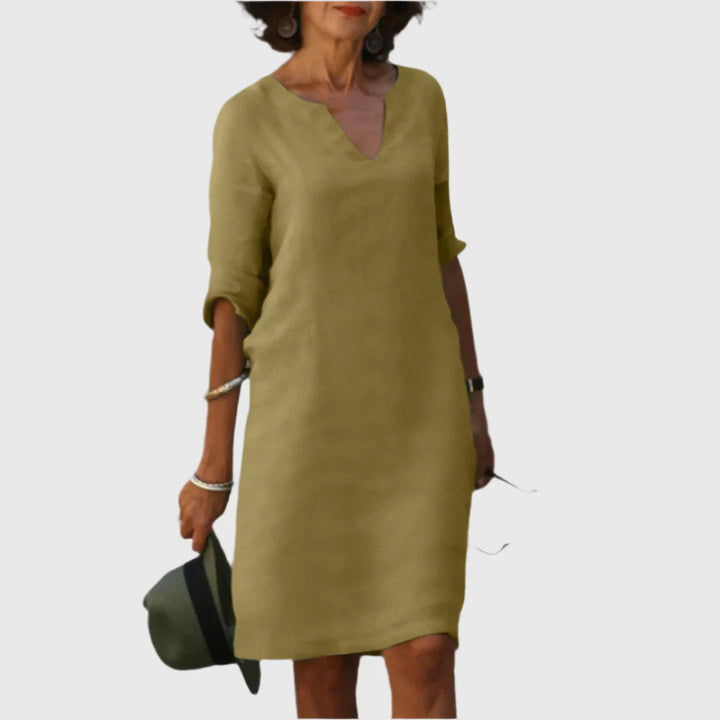 Lisa - Mini dress with V neckline and 3/4 sleeves