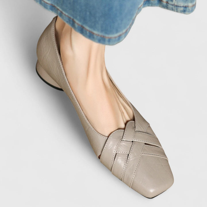 Tracey – Elegant Braided Low Heel Pumps