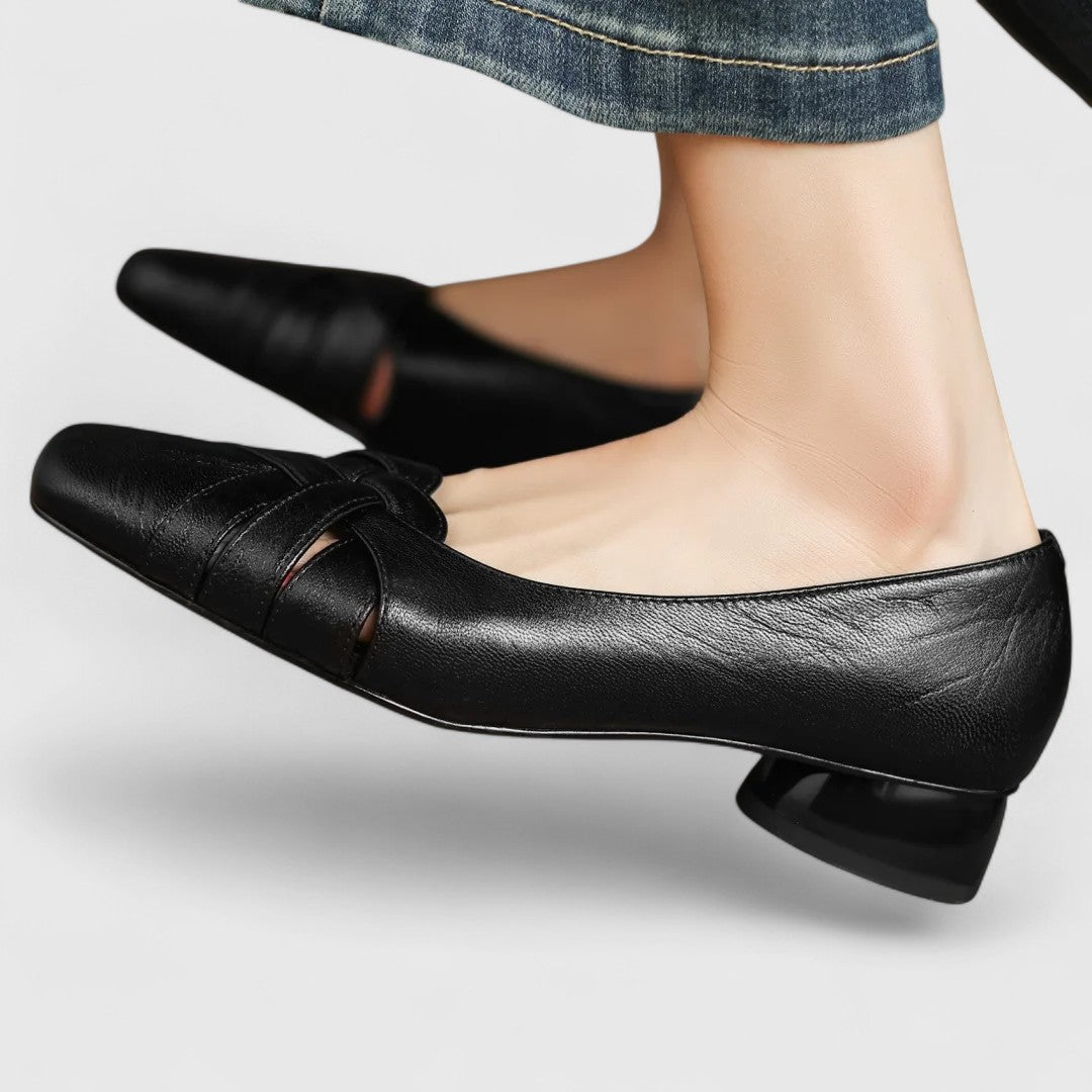 Linda – Elegant Braided Low Heel Pumps