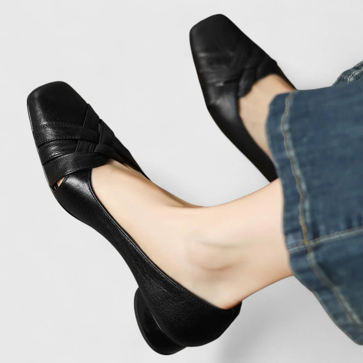 Linda – Elegant Braided Low Heel Pumps