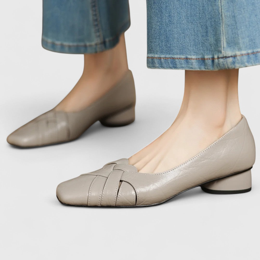 Linda – Elegant Braided Low Heel Pumps