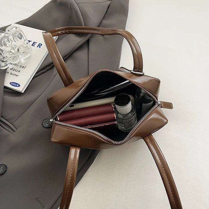 mari™ Shoulder Bag with Wallet – the Perfect Combination of Style and Functionality