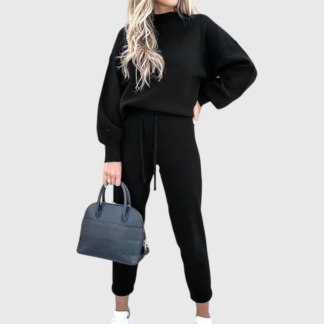 Comfortable and Stylish Women's Tracksuit