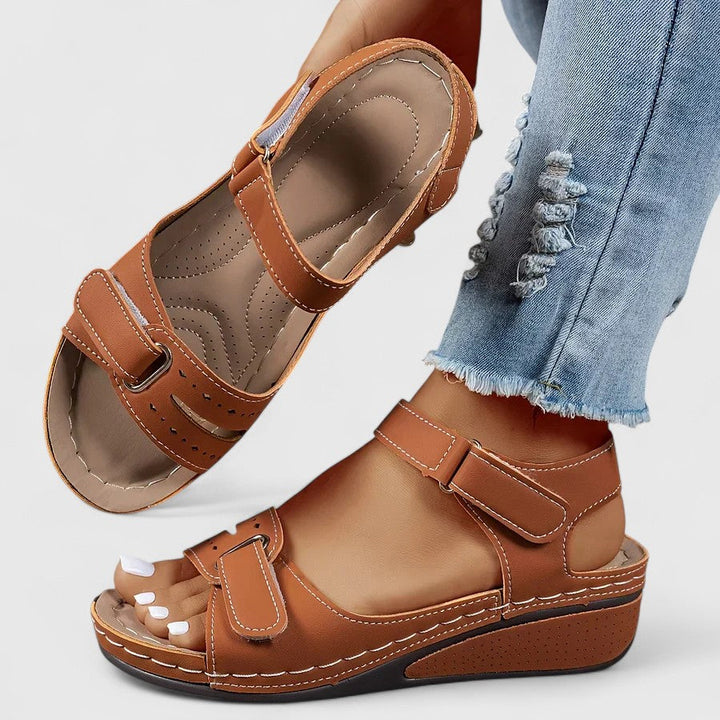 Annet - Sleek Orthopedic Sandals