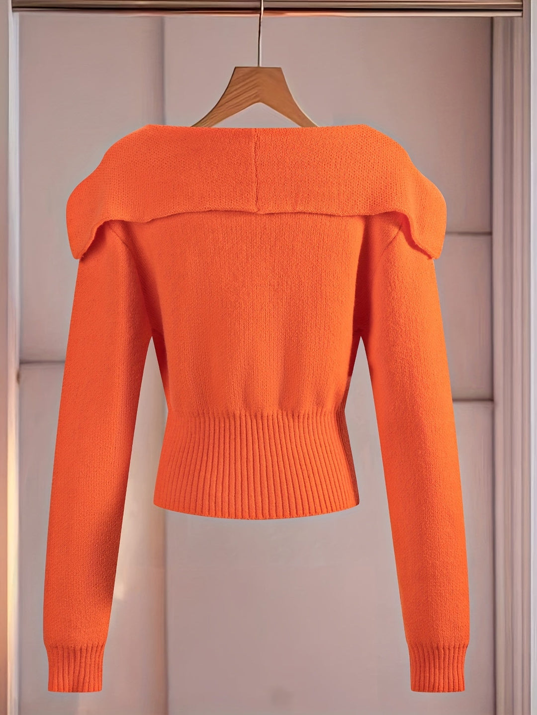 Leona | Slim Fit V-Neck Cardigan